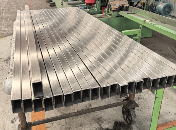 汕尾建筑工程行业用不锈钢无缝钢管